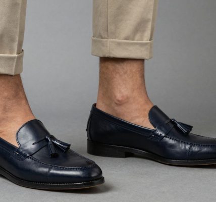 Tassel loafers with cropped pants outfit.